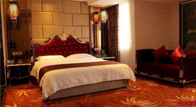 Yibin Effel Business Hotel, Varaa Hotelli Hotellit Sichuan pysäköinnillä, Pysäköinti