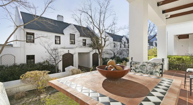 Winelands Golf Lodges 14, Забронировать Дом для отпуска Отели Стелленбос с бассейном, рядом с Technopark Stellenbosch, Бассейн