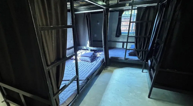 Кровать в общем номере The Drop Inn