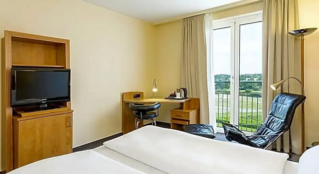 Одноместный номер Standard PLAZA INN Hamburg Horner Rennbahn