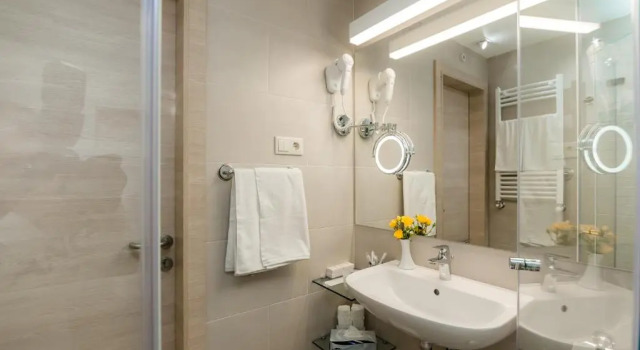 Апартаменты Deluxe Boutique Apart Hotel Adagio