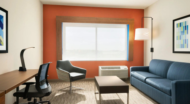 Двухместный люкс Holiday Inn Express & Suites - Beaver Dam by IHG