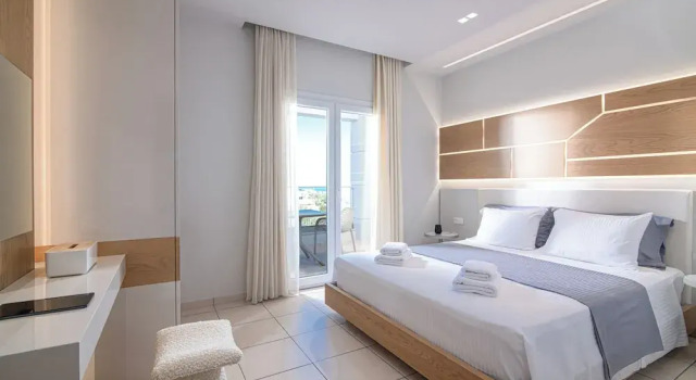 Люкс Executive с балконом Filia Luxury Suites