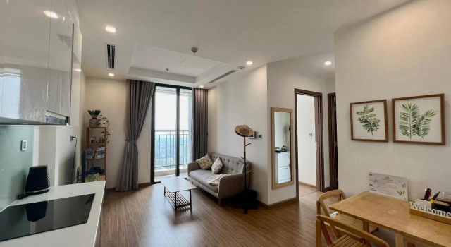 1 bedroom with twin bed in Vinhomes GreenBay Hanoi
