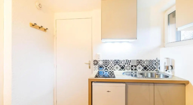 4 - Le studio Pontissalien - Parking Privatif, Prenota Hotel Pontarlier Doubs