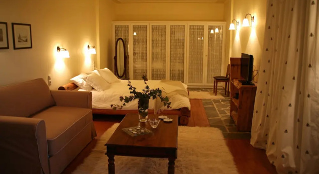 Полулюкс c 1 комнатой с видом на озеро Mir Boutique Hotel