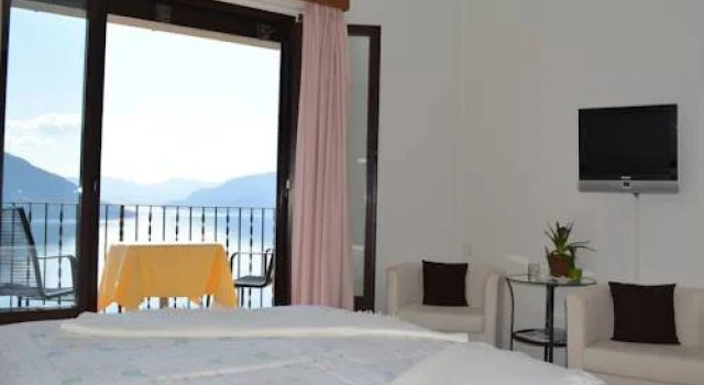 Della Posta, Prenota Hotel Ronco sopra Ascona 