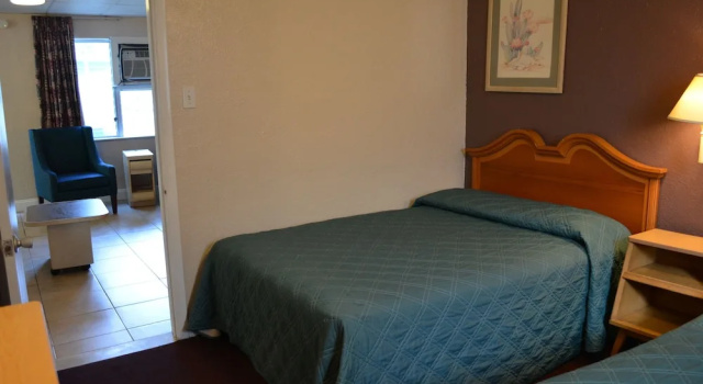 Апартаменты Grand Royal Court Motel