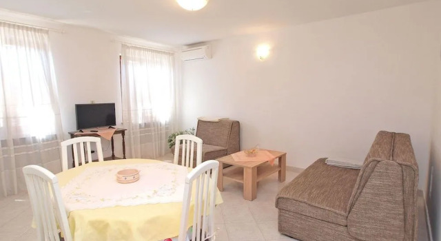 Apartment 1457