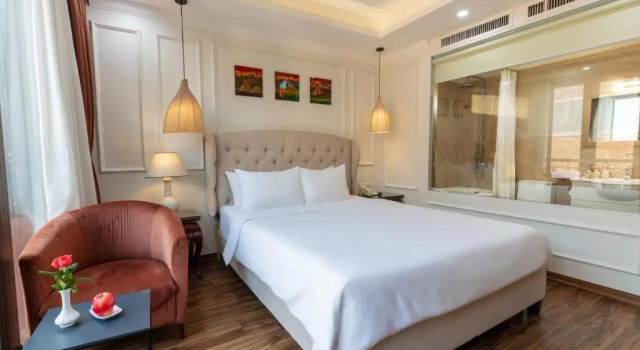 Полулюкс Golden Legend Palace Hotel & Travel