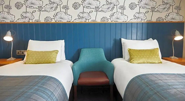Номер Standard Red Lion Hotel by Greene King Inns