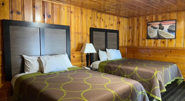 Четырёхместный номер Standard Tahoe Sands Inn