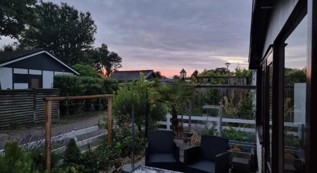 Lazy cabin near Hoek van Holland beach, Забронировать Отель Отели Южной Голландии с парковкой, Парковка