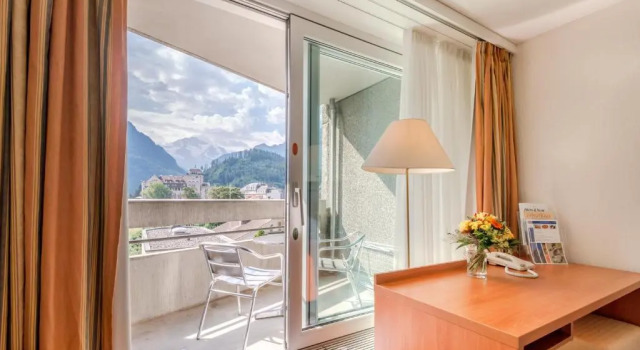 Одноместный номер Standard Hotel Metropole Interlaken