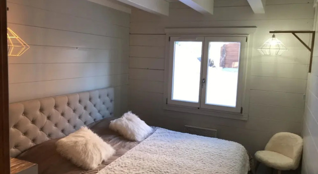 Chalet With 3 Bedrooms in Les Angles, With Wonderful Lake View and Fur, Rezervasyon Şale Les Angles Pyrénées-Orientales