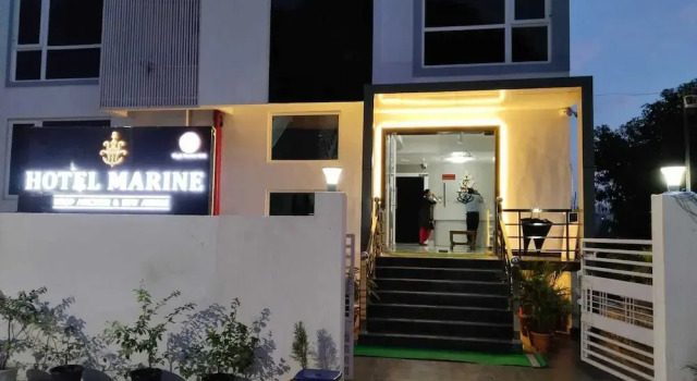 Hotel Marine