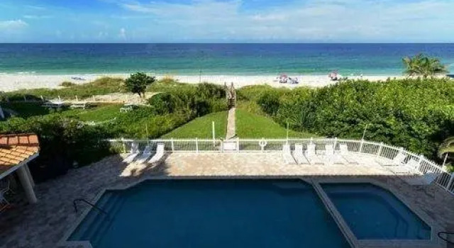 Anna Maria Island Luxury Beachfronts, Забронировать Отель Холмс-Бич Sarasota Area