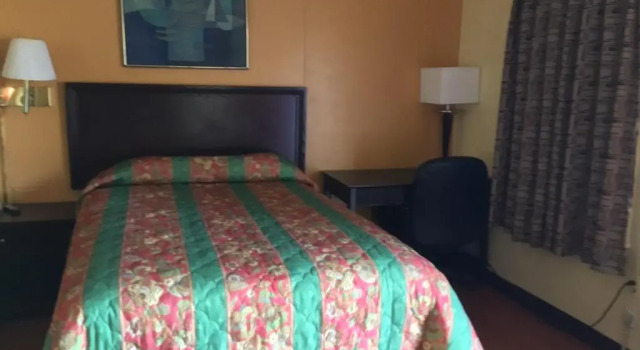 Четырёхместный номер Standard Skyland Inn