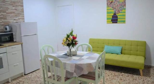 Апартаменты Beautiful 1 Bedroom Apartment With Gallery and Air Conditioning Cb6yr