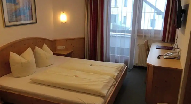 Hotel Garni Golfais, Rezerwuj Hotel Ischgl Ischgl-Paznaun