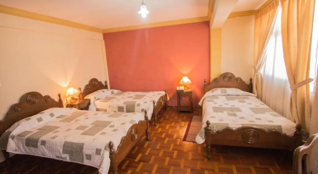 Трёхместный номер Standard Hostal España