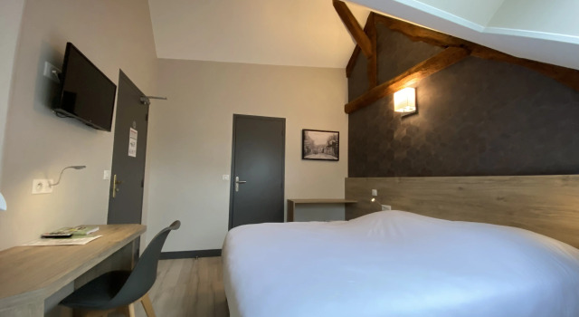 LOGIS - Hôtel & Restaurant Saint Nicolas, Забронировать Отель Отели и гостиницы Шомон-ан-Вексен, рядом с Chaumont Golf, Отель