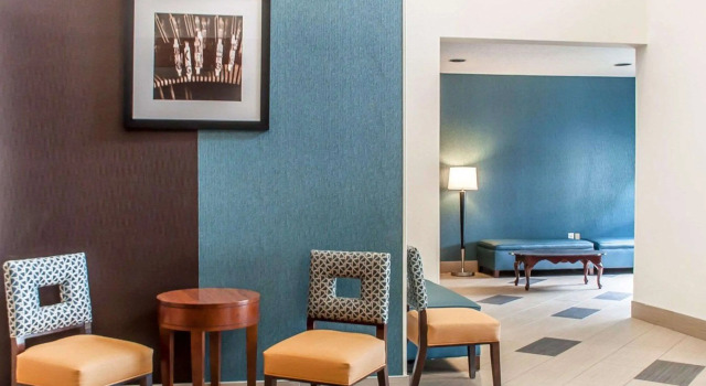Comfort Inn & Suites Hamburg - Buffalo South