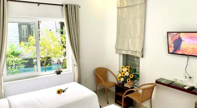 Двухместный номер Deluxe с видом на бассейн Ngọc Sinh Homestay