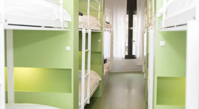 Кровать в общем номере Sant Jordi Hostels Sagrada Familia