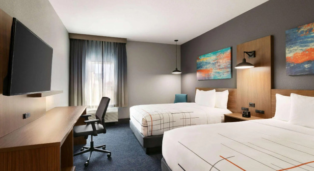 Четырёхместный номер Standard La Quinta Inn & Suites by Wyndham College Station North