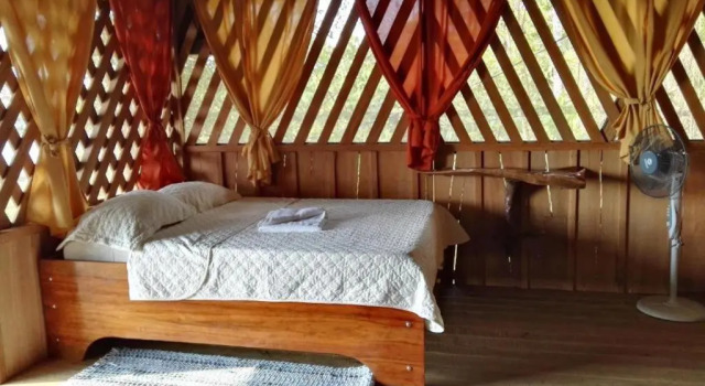 Шестиместный номер Standard с частичным видом на море Sunset Lodge