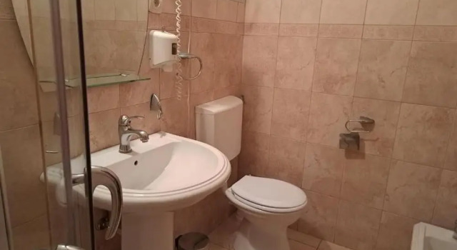 Апартаменты The Four Fish Apartments