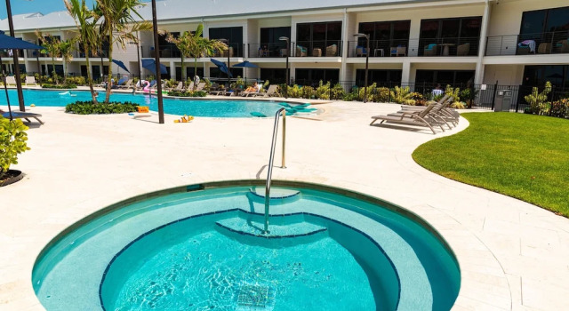 Anna Maria Beach Resort Rm 107, Забронировать Курортный отель Отели Анна-Мария 4 звезды, 4*