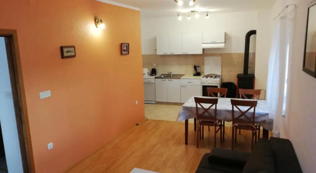 Апартаменты Цокольный этаж Apartments Valiza III i Apartments Valiza IV