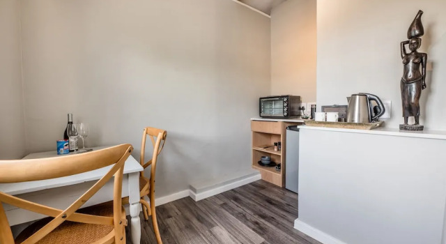 Трёхместный люкс Luxury Corner House Residence