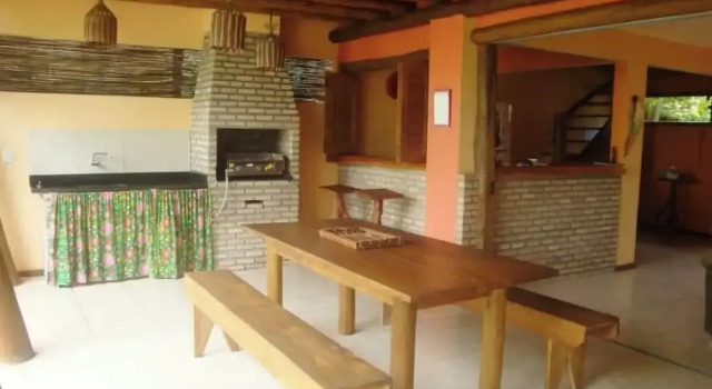 Коттедж Comfort Casa de Temporada 4 Coqueiros, 16 Hóspedes, Piscina, 4 Suítes e Churrasqueira em Itacaré Bahia