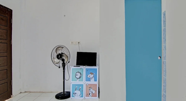 Номер Economy Hotel O Homestay Dinda Syariah Near Masjid Al Amin