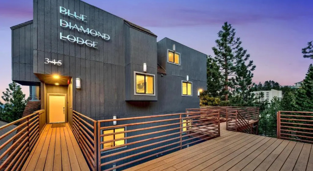LUXE 4 Blue Diamond Lake Tahoe Lodge, Prenota Hotel Hotel a Stateline con parcheggio, Parcheggio