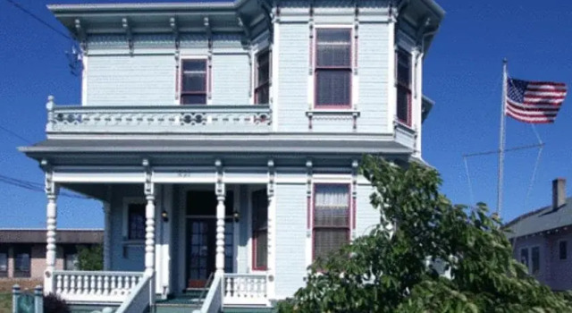 The Ship's Inn, Book Hotel Eureka Humboldt County