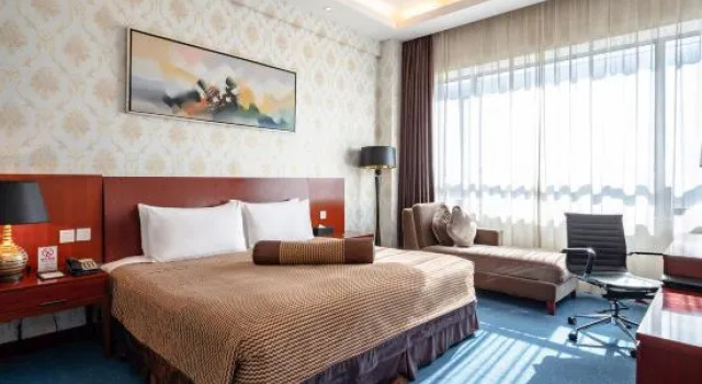 Люкс Business Shanghai Southern Airlines Pearl Hotel