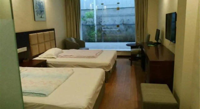 Zigong Nan Yuan Business Inn, Varaa Hotelli Hotellit Sichuan pysäköinnillä, Pysäköinti