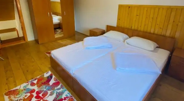 Casa de Vacanta Diana Moneasa, Reserva ahora Casa o chalet Hoteles en Moneasa con aparcamiento, Aparcamiento