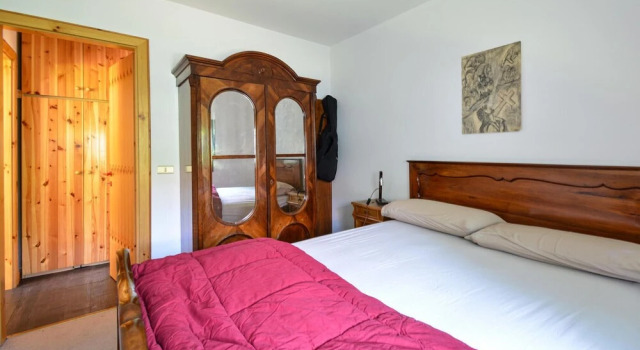 Awesome Apartment in Busa di Villotta With Wifi and 1 Bedrooms, Buchen Sie Ferienwohnung Aviano Friaul-Julisch Venetien