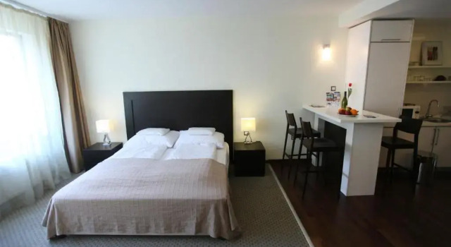 Modern Wellness Studio, Забронировать Отель СПА-отели Будапешта, рядом с Станция метро Vorosmarty Square, SPA-услуги