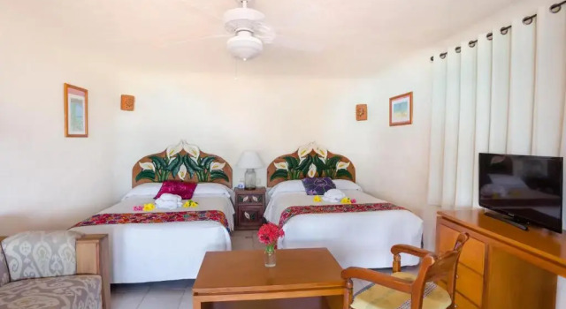 Четырёхместный номер Standard Hotel La Joya Isla Mujeres
