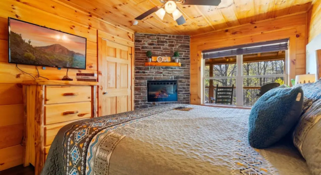 Whispering Pines Retreat By Ghosal Luxury Lodging
