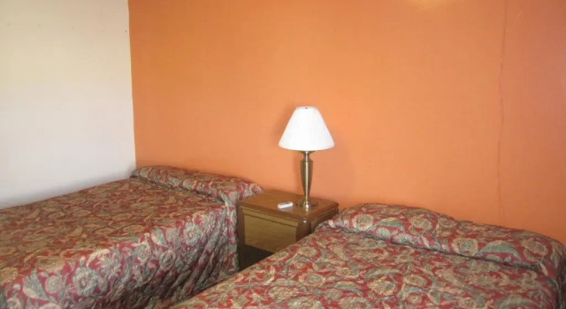 Standard Vierer Zimmer Pinecrest Motel