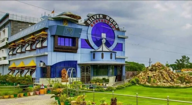 Silver Moon, Prenota Hotel Burla Orissa