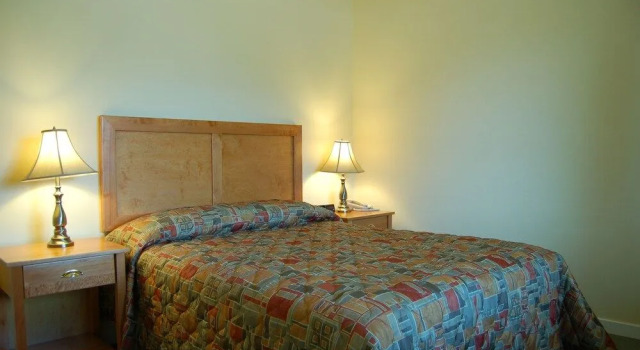 Summerland Motel, Book Motel Hoteller i Britisk Columbia med pool, Swimmingpool