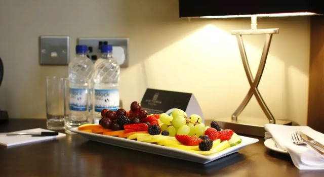 Двухместный номер Deluxe The Victoria Hotel Manchester by Compass Hospitality